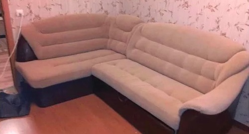 Перетяжка углового дивана. Вязники
